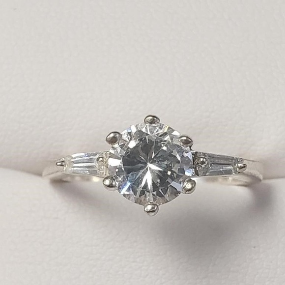 Silver CZ Ring - Picture 3 of 6